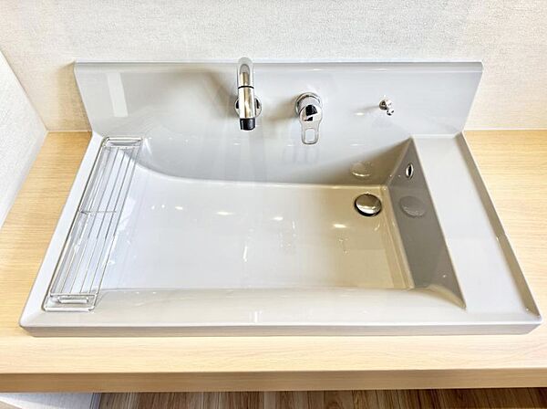■手洗いや顔を洗う時も快適に使える便利なシャワー