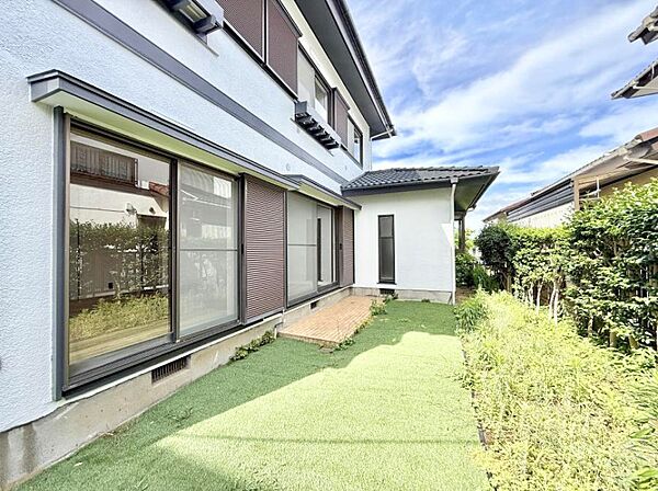 ■暮らしに潤いを与える、緑が取り入れられた住まいです