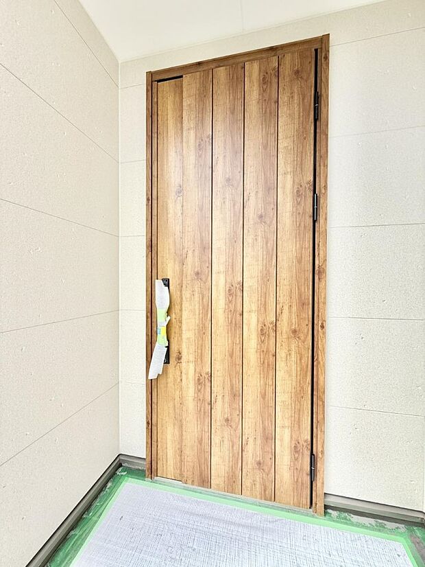 ■ シンプルで美しく、住まいの第一印象を彩る玄関です