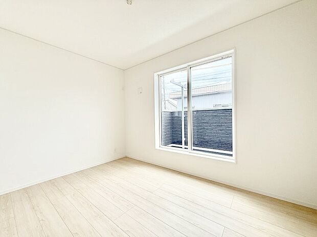 1号棟 ■落ち着いた色合いのお部屋で穏やかな時間を楽しめます