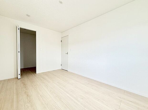 1号棟 ■窓の配置や通気性の良い設計で部屋の空気がこもらず、常に新鮮な空気が流れます