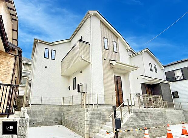 B号棟  ■白を基調とした、すっきりした外観デザインです  