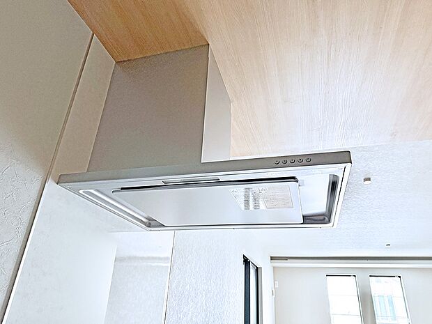 ■調理時の蒸気や匂いが換気扇に誘導され、効率的に排煙ができます。