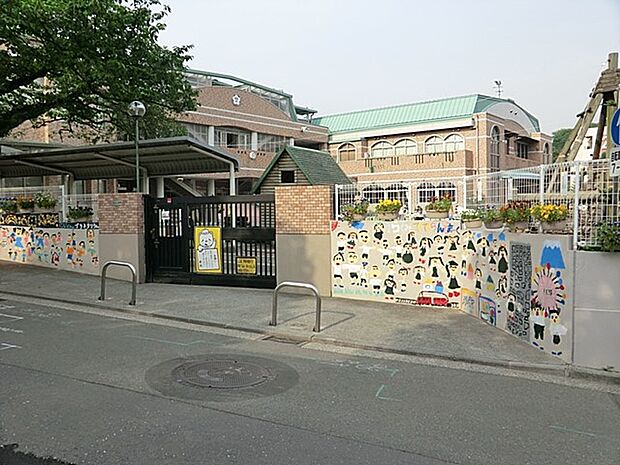 幼稚園・保育園 290m 初音丘幼稚園