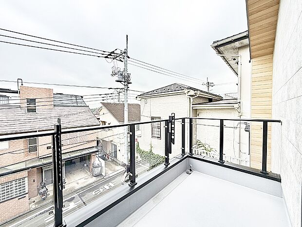 1号棟 ■ 朝のコーヒーや夜の星空を楽しむ、癒しの場所