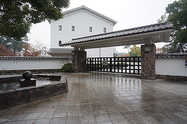 小学校 850m 小田原市立三の丸小学校