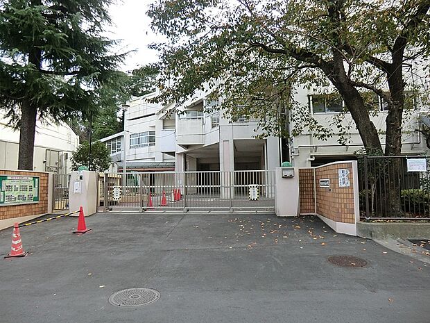 小学校 400m 横浜市立初音が丘小学校