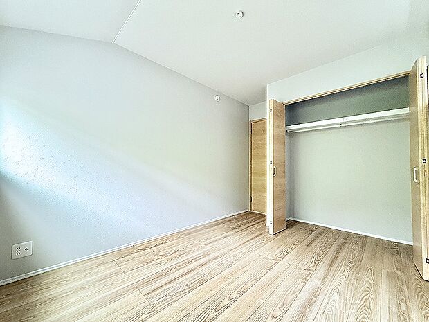 4号棟 ■清潔感あふれるお部屋で毎日を快適に過ごせます