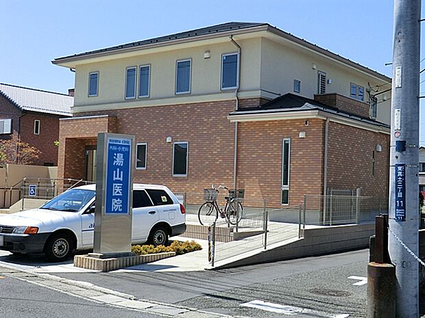 病院 800m 湯山医院