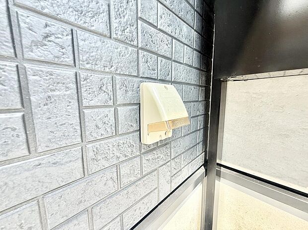 ■屋外に電源コンセントがあれば、高圧洗浄機で窓や外壁を掃除するなど便利です。