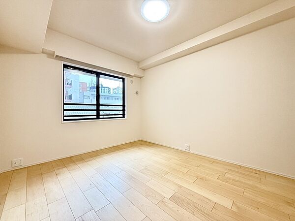 ■落ち着いた色合いのお部屋で穏やかな時間を楽しめます
