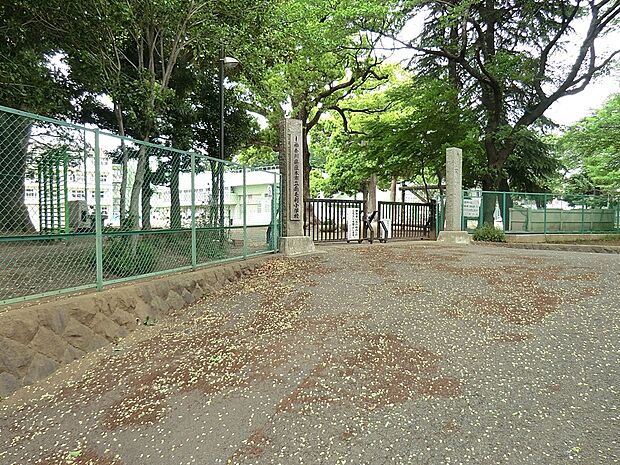 小学校 2100m 厚木市立南毛利小学校