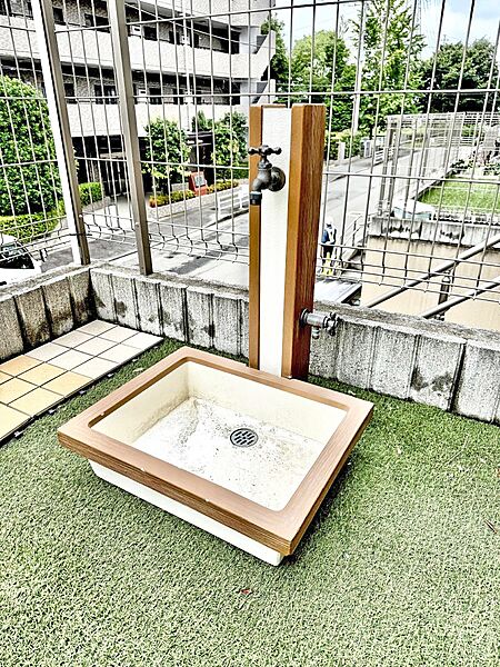■ガーデニングや洗車などの際に大活躍な屋外立水栓