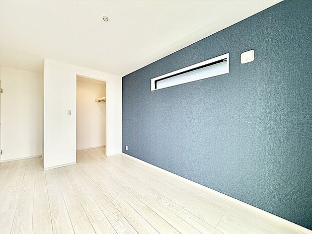 1号棟 ■落ち着いた色合いのお部屋で穏やかな時間を楽しめます