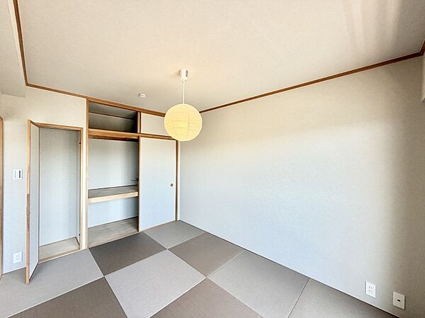 ■落ち着いた色合いのお部屋で穏やかな時間を楽しめます