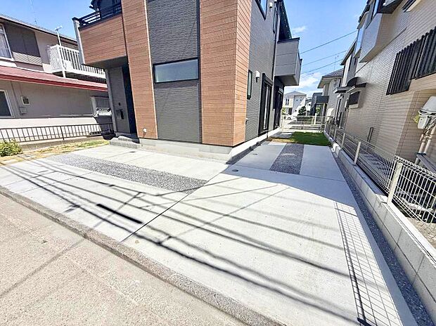 1号棟 ■快適な駐車スペースで安心