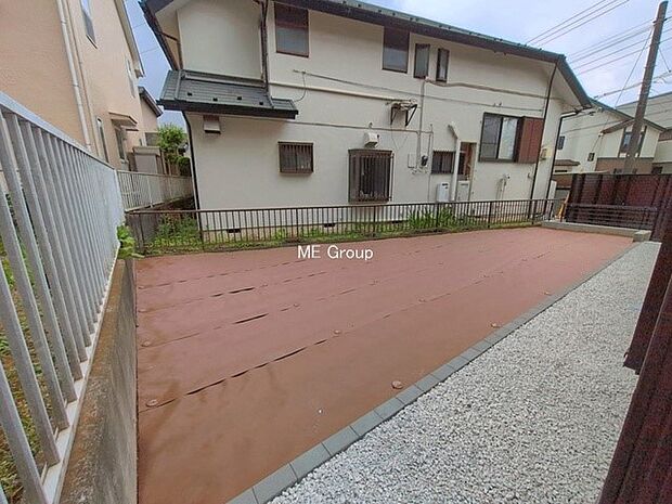 1号棟 ■敷地内にゆとりある緑のスペースがあり、穏やかな雰囲気です