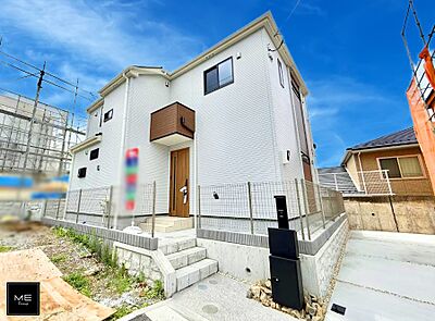 外観：1号棟  ■暮らしを彩る充実した設備仕様が備わった住まい