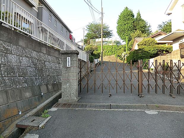 幼稚園・保育園 600m 上白根幼稚園