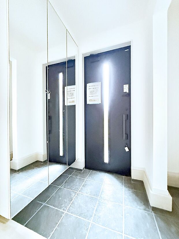2号棟 ■ 家族やゲストをやさしく迎える、心地よい空間