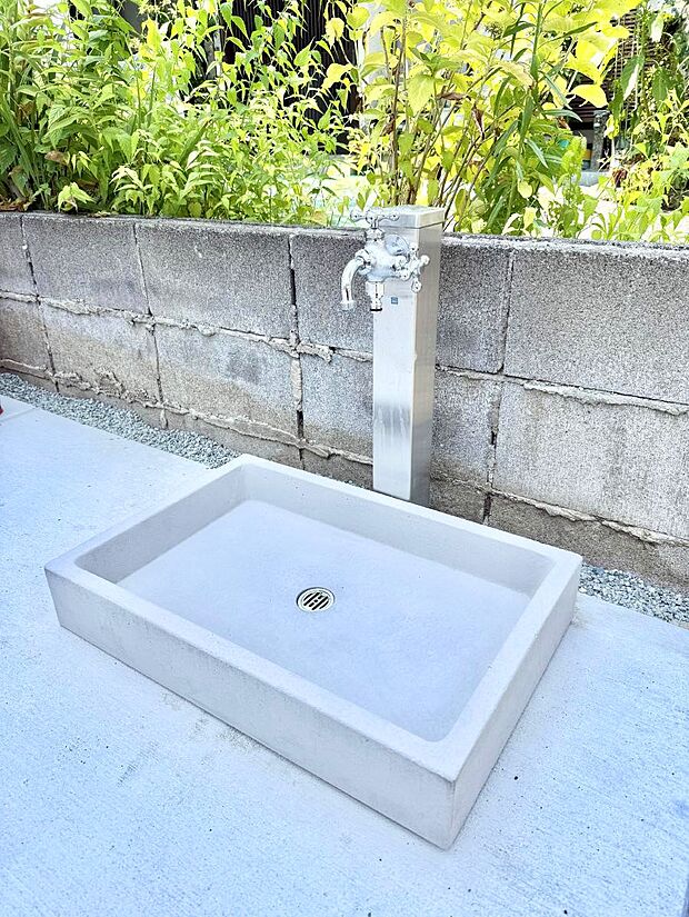 1号棟 ■ガーデニングや洗車などの際に大活躍な屋外立水栓