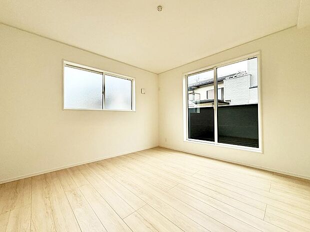 2号棟 ■落ち着いた色合いのお部屋で穏やかな時間を楽しめます