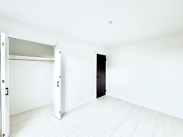 1号棟 ■読書や趣味リモートワークなどさまざまな用途に対応できる柔軟さがあります