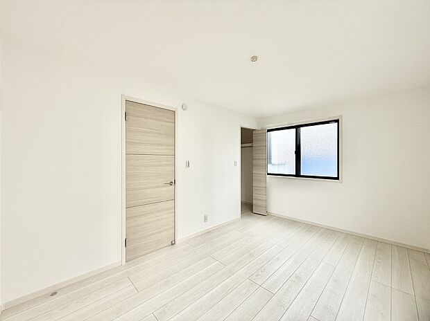 A号棟  ■落ち着いた色合いのお部屋で穏やかな時間を楽しめます