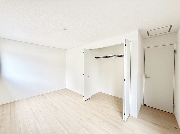 1号棟  ■読書や趣味リモートワークなどさまざまな用途に対応できる柔軟さがあります