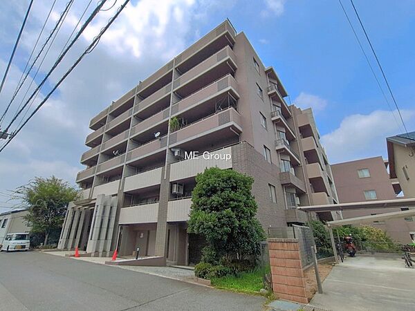 ■暮らしを彩る充実した設備仕様が備わった住まい