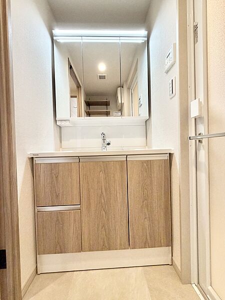 ■朝の準備がスムーズにできる広さです