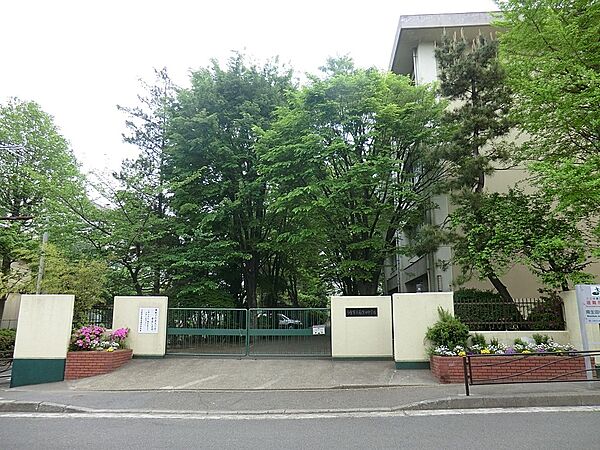 中学校 2299m 川崎市立南生田中学校