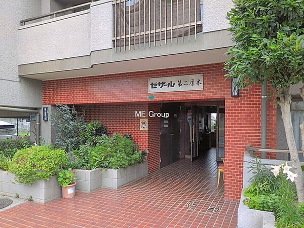 ■管理の行き届いたエントランスで安心して暮らせる環境です