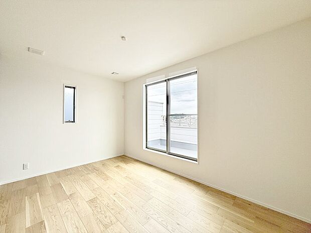 1号棟 ■落ち着いた色合いのお部屋で穏やかな時間を楽しめます