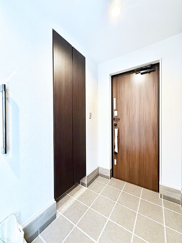 1号棟 ■ 家族やゲストをやさしく迎える、心地よい空間