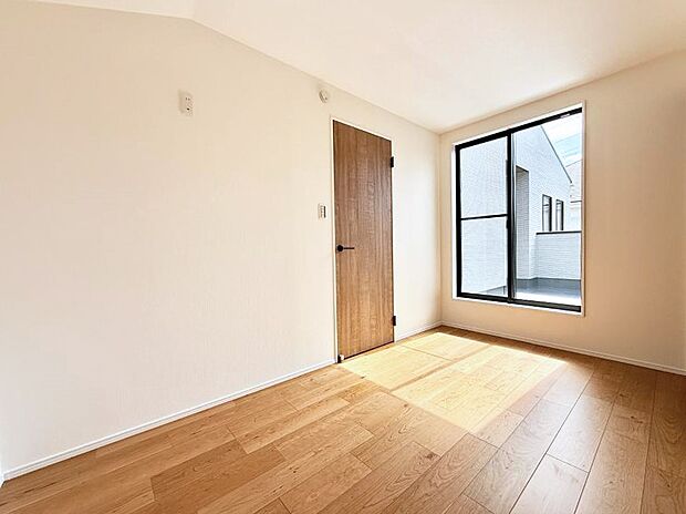 B号棟 ■落ち着いた雰囲気のお部屋で心が安らぐ空間