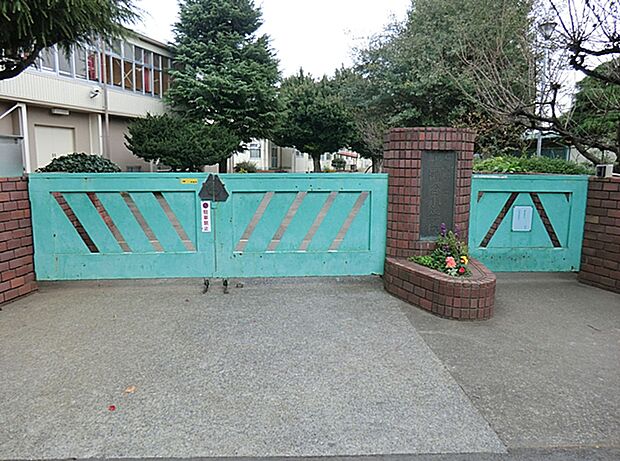 小学校 1222m 横浜市立上瀬谷小学校