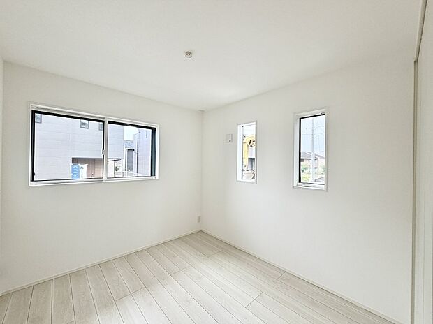 2号棟  ■落ち着いた色合いのお部屋で穏やかな時間を楽しめます