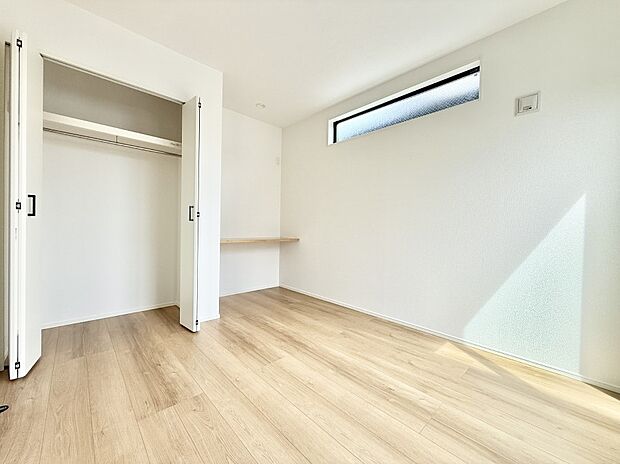 1号棟 ■落ち着いた色合いのお部屋で穏やかな時間を楽しめます
