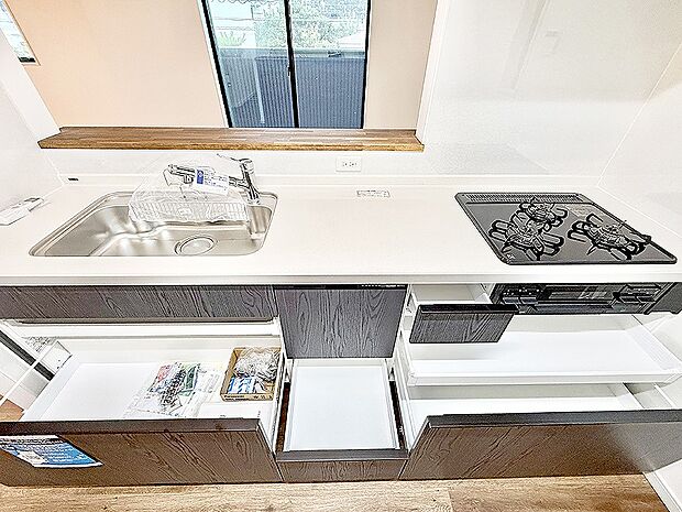 1号棟 ■家族の絆を深める、温もりのあるキッチン