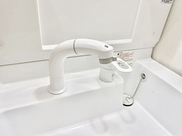 ■手洗いや顔を洗う時も快適に使える便利なシャワー