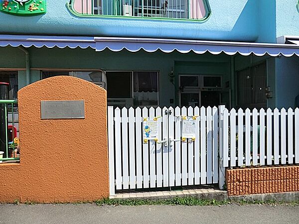 幼稚園・保育園 500m あゆみ保育園