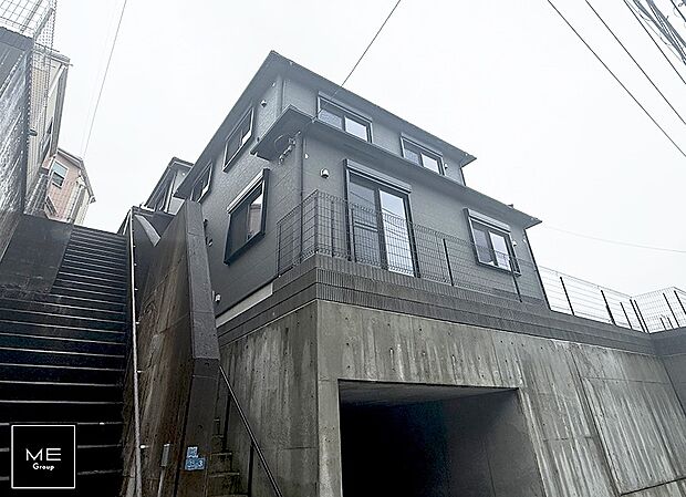 A号棟  ■家族みんなが笑顔で過ごせる、安心感のある住まい