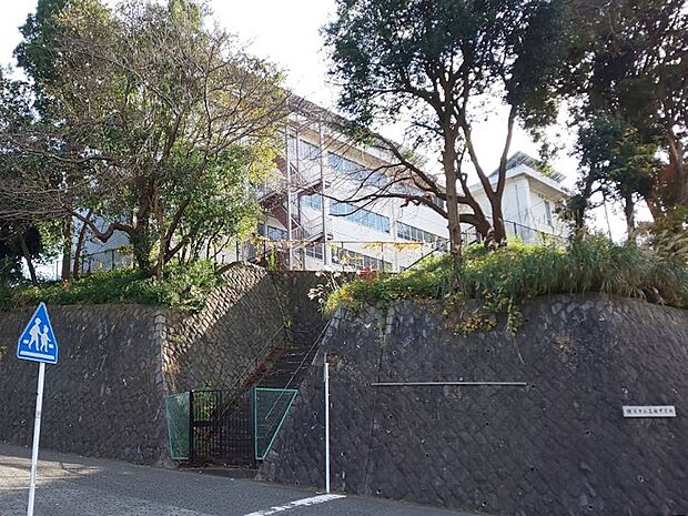 中学校 1100m 鎌倉市立岩瀬中学校