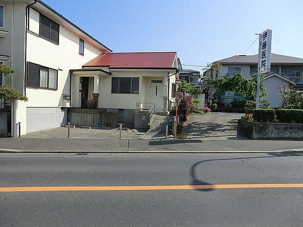 病院 2100m 伊藤医院
