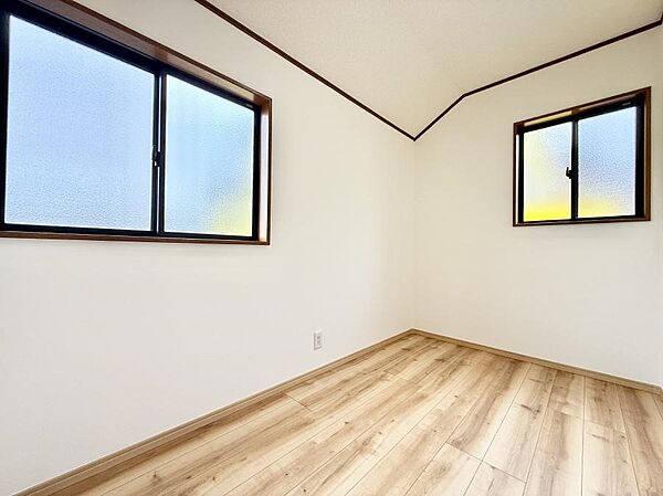 ■落ち着いた色合いのお部屋で穏やかな時間を楽しめます