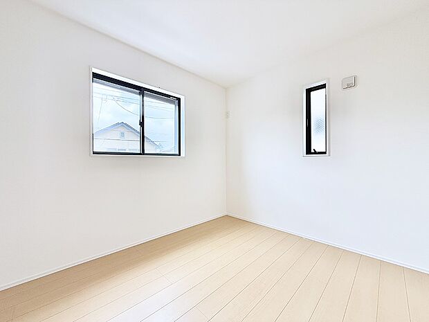 1号棟 ■落ち着いた色合いのお部屋で穏やかな時間を楽しめます