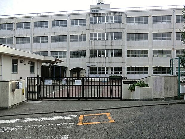 中学校 1100m 横浜市立南希望が丘中学校