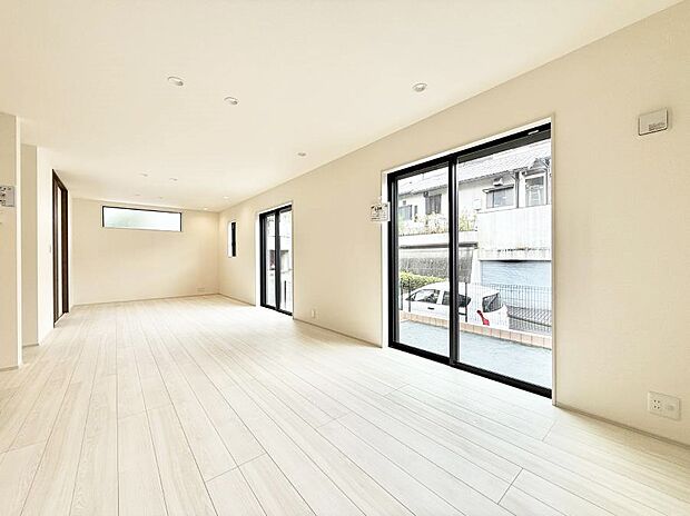1号棟 ■家族の笑顔があふれる、くつろぎの空間