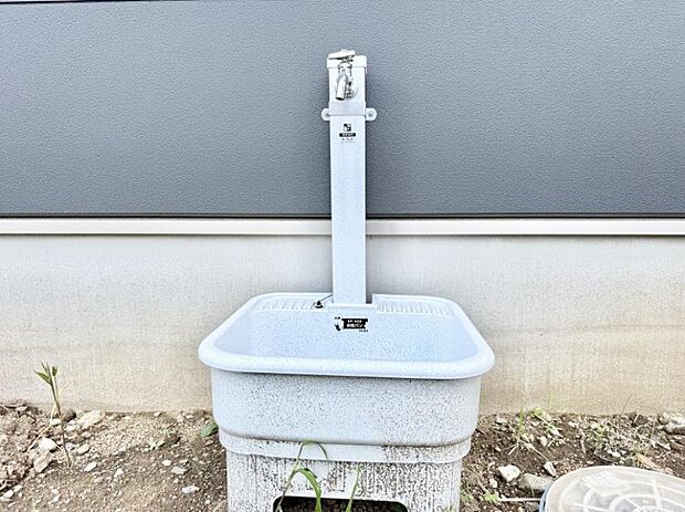 1号棟 ■ガーデニングや洗車などの際に大活躍な屋外立水栓